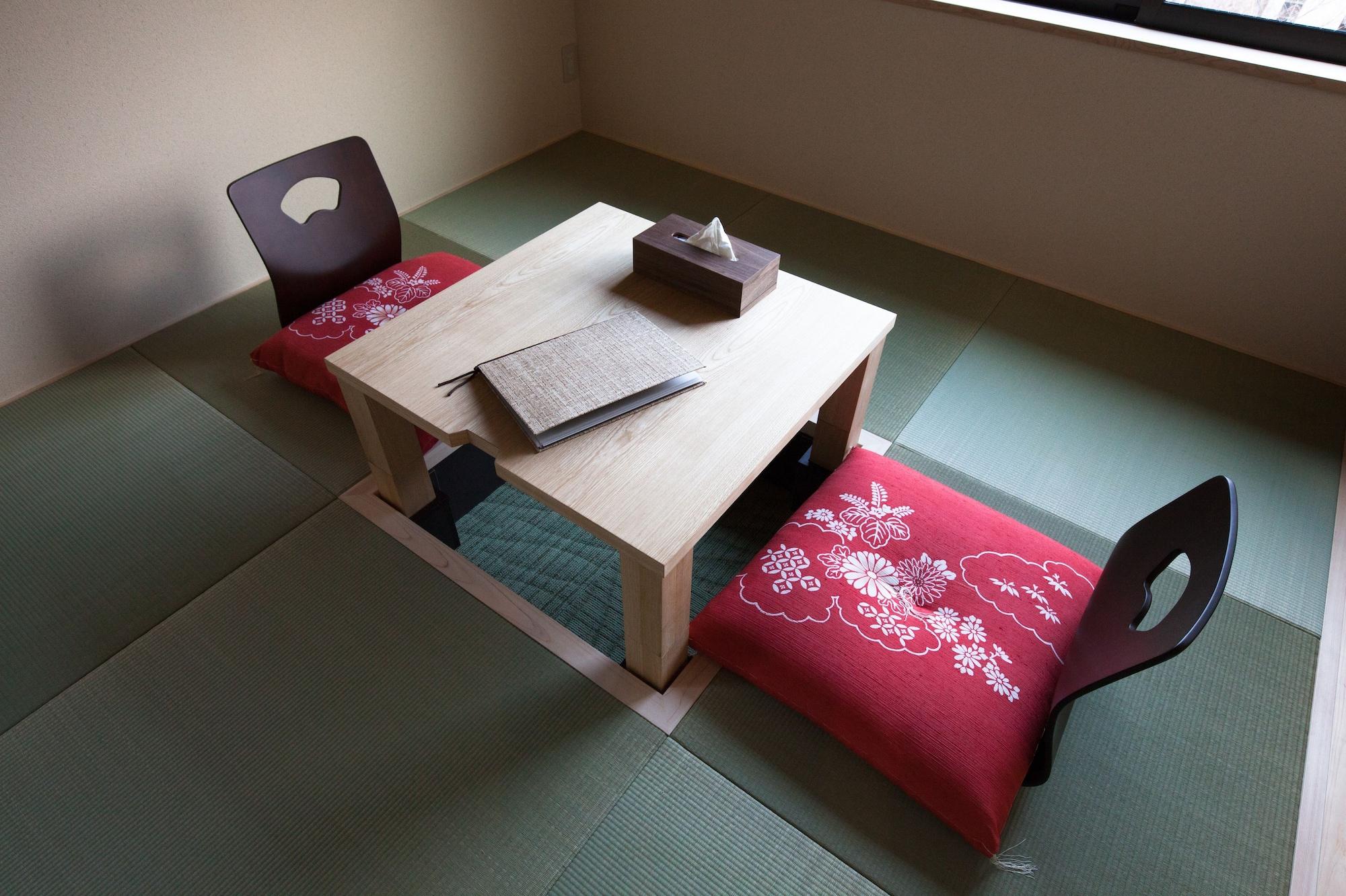Kyoto Guest Inn Nagaokakyo Bagian luar foto
