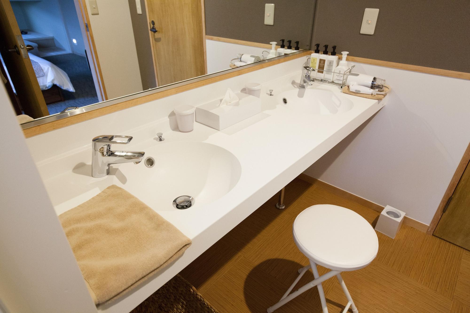 Kyoto Guest Inn Nagaokakyo Bagian luar foto