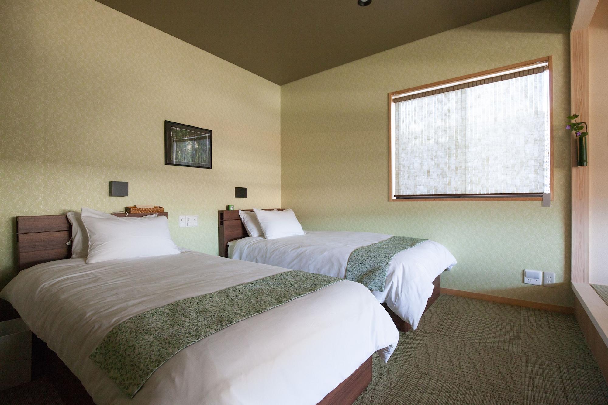 Kyoto Guest Inn Nagaokakyo Bagian luar foto