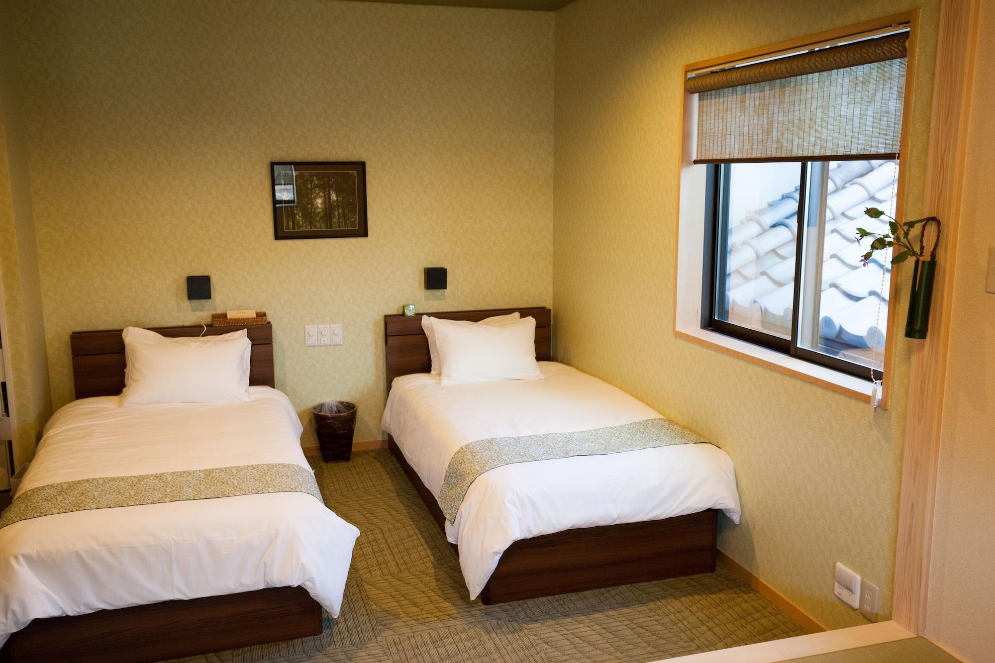 Kyoto Guest Inn Nagaokakyo Bagian luar foto