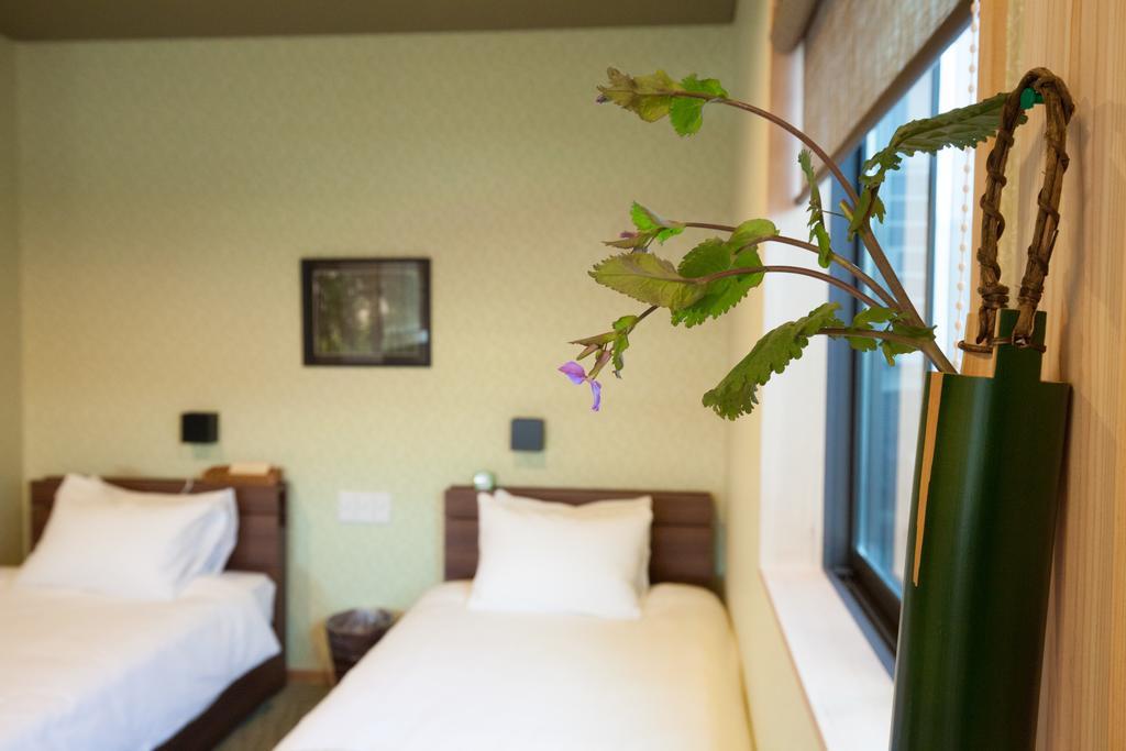 Kyoto Guest Inn Nagaokakyo Bagian luar foto
